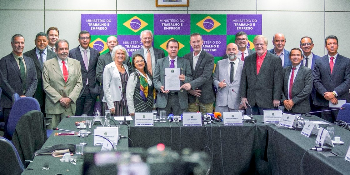 CNTC participa do acordo do MTE que viabiliza nova portaria sobre trabalho em feriados no Comércio e Serviços