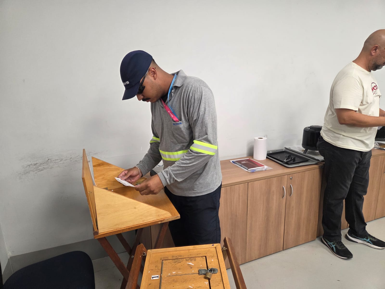 WhatsApp Image 2025 12 03 at 10.47.18